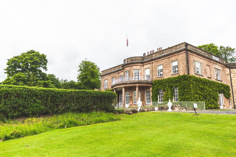 Wood Hall Hotel And Spa