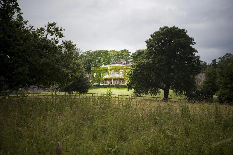 Wood Hall Hotel And Spa