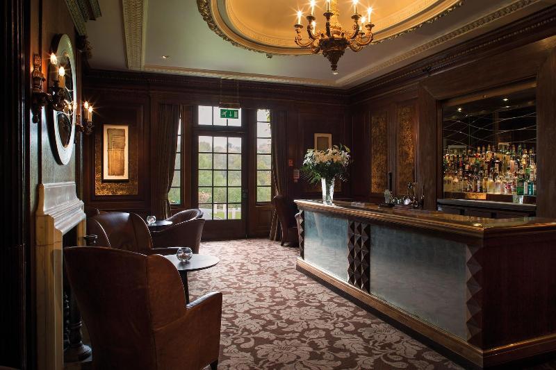 Wood Hall Hotel And Spa
