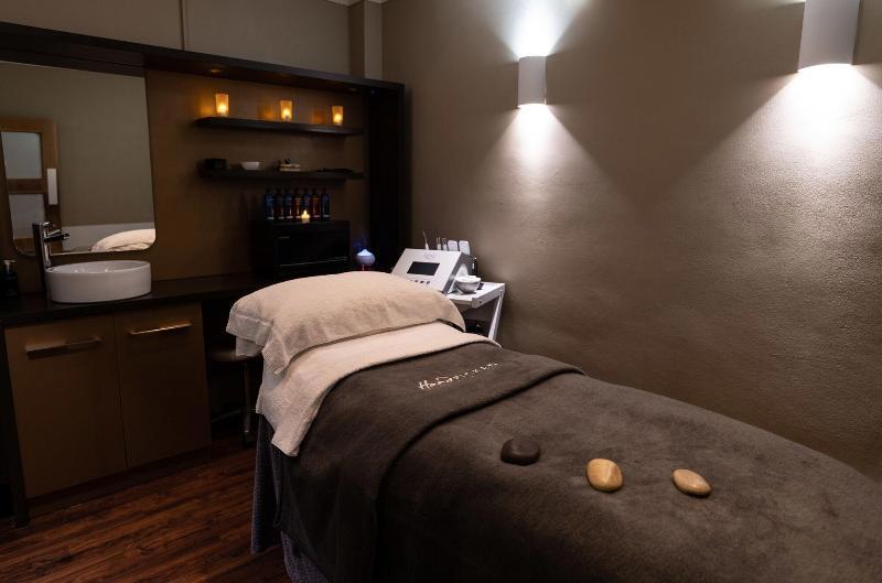 Wood Hall Hotel And Spa