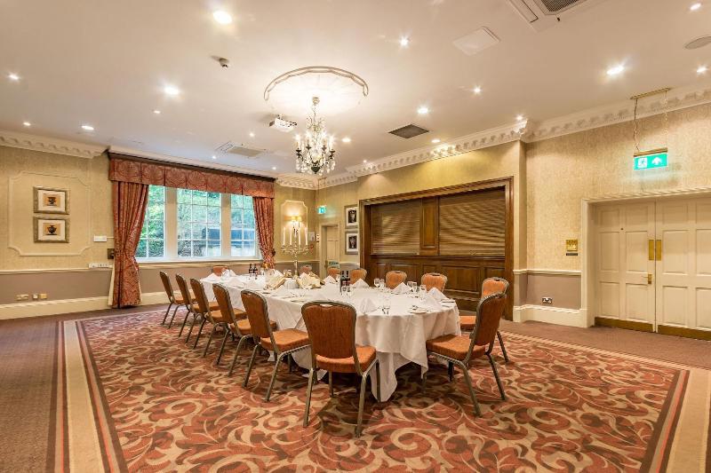 Wood Hall Hotel And Spa