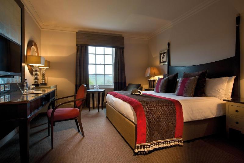 Wood Hall Hotel And Spa