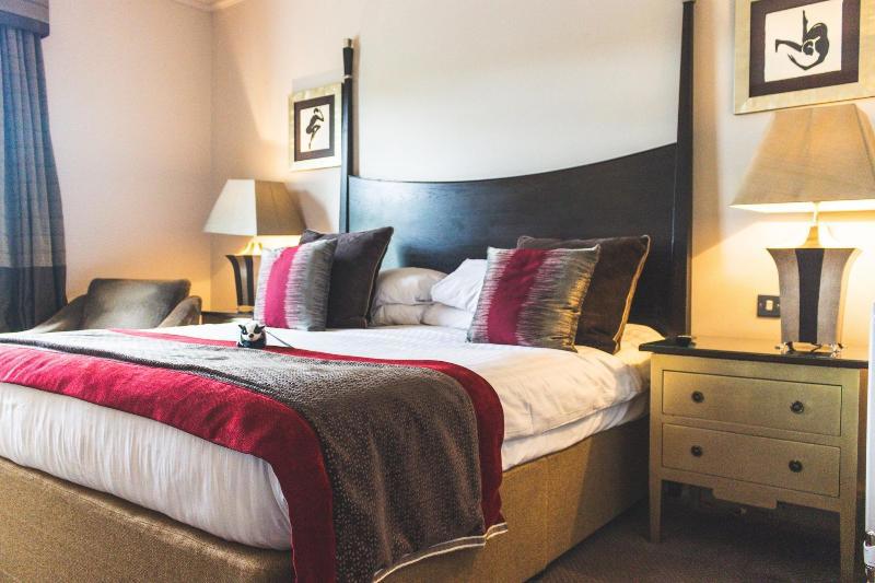 Wood Hall Hotel And Spa