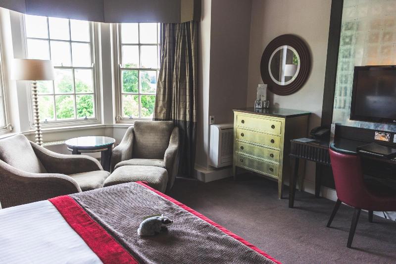 Wood Hall Hotel And Spa