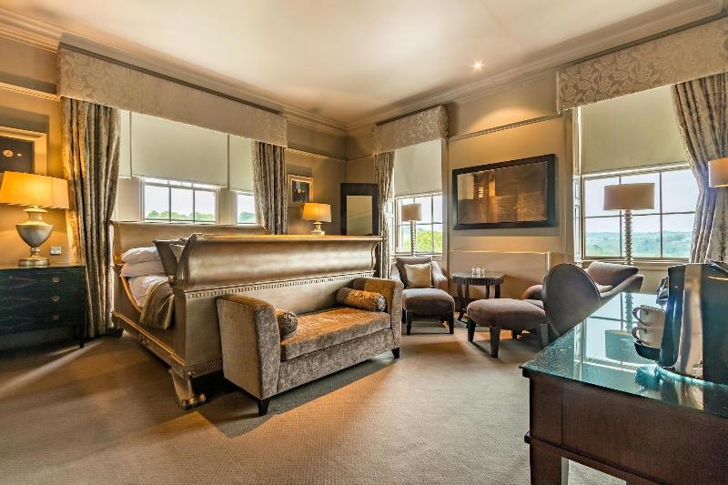 Wood Hall Hotel And Spa