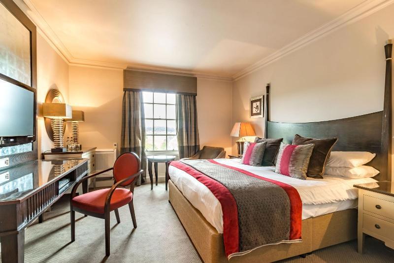 Wood Hall Hotel And Spa