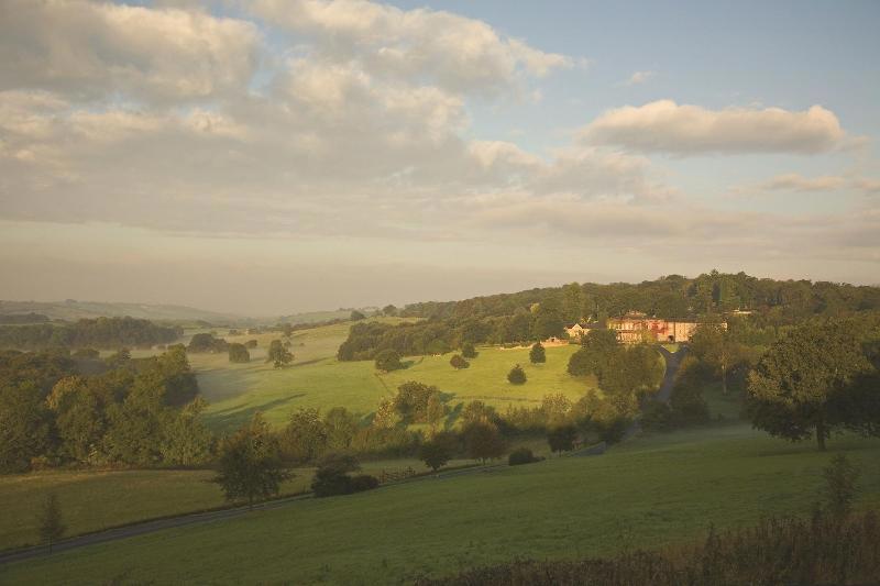 Wood Hall Hotel And Spa