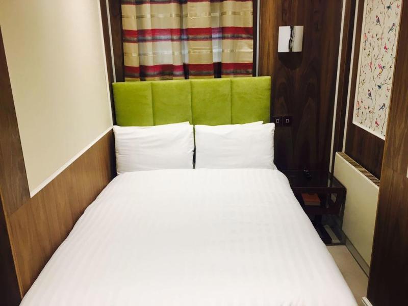 Cheshire Hotel