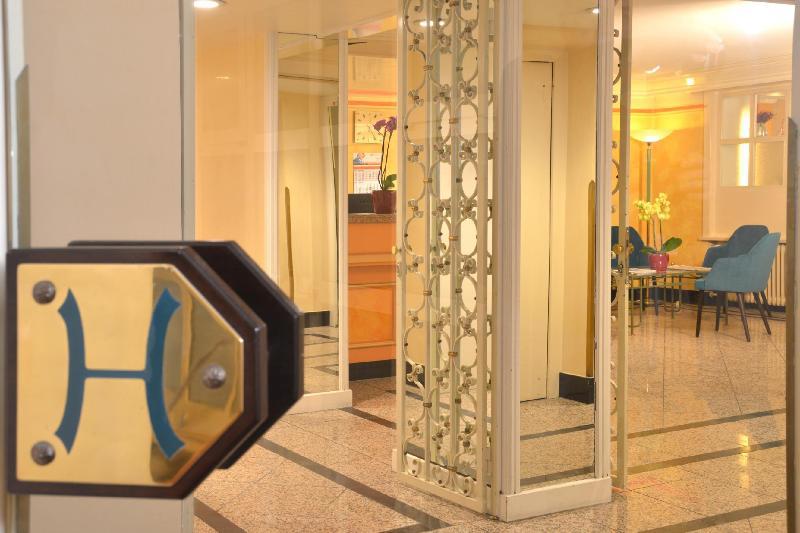 Aurbacher galeri fotoğrafı