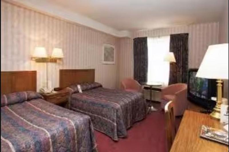 Travelodge by Wyndham Niagara Falls Lundys Lane