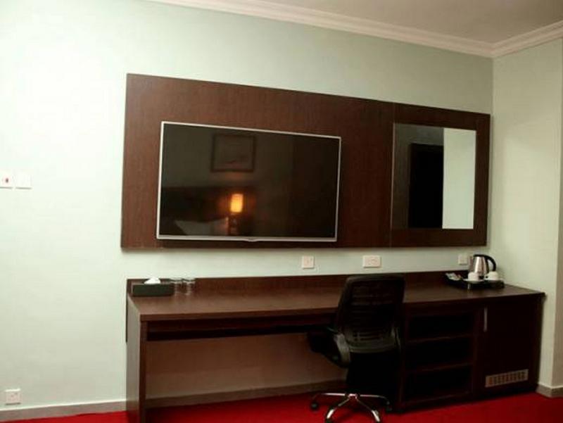 Best Western Plus Elomaz Hotel