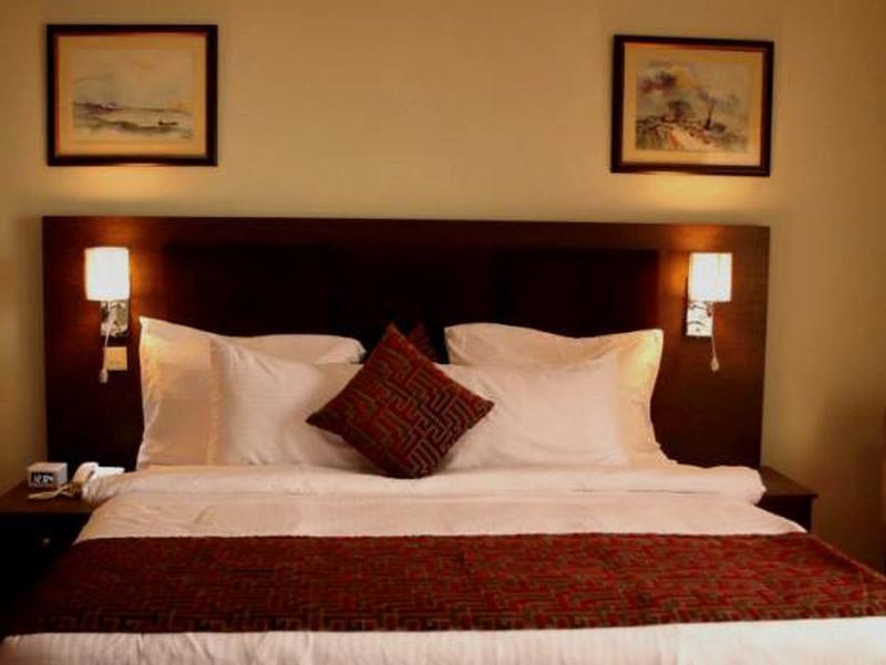 Best Western Plus Elomaz Hotel