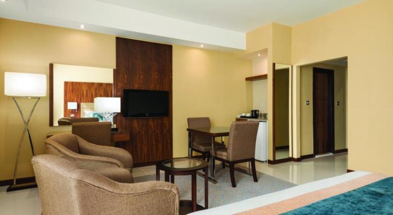 Howard Johnson by Wyndham Abu Dhabi fotoğrafı