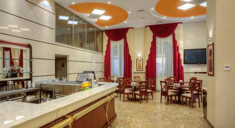 Grand Voyage Hotel