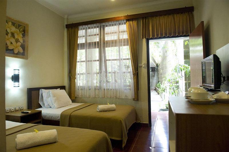 Catur Adi Putra Hotel