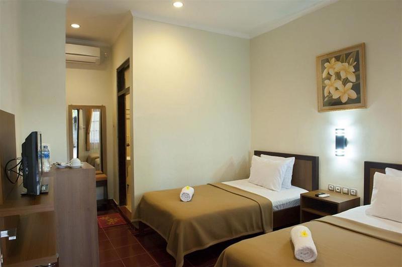 Catur Adi Putra Hotel