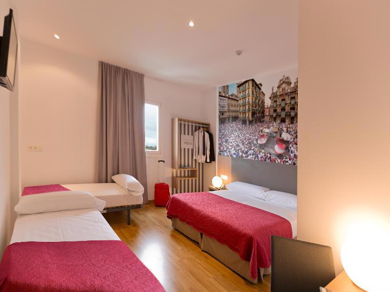 Iraipe Pamplona Hostal