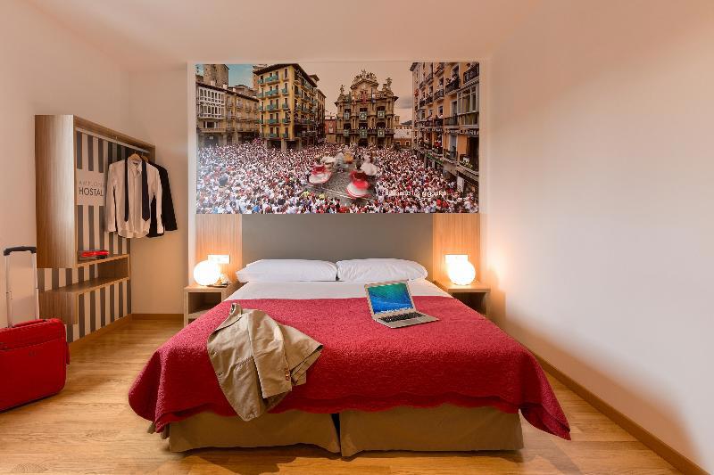 Iraipe Pamplona Hostal