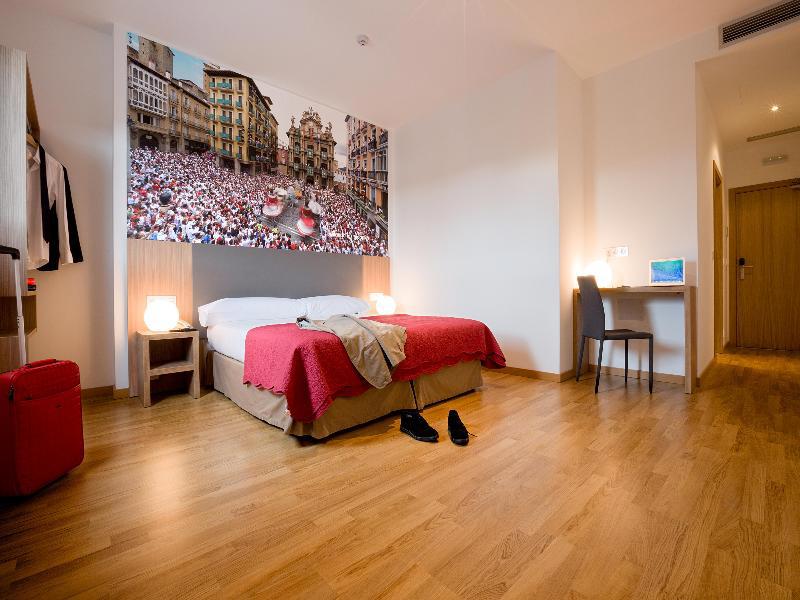 Iraipe Pamplona Hostal
