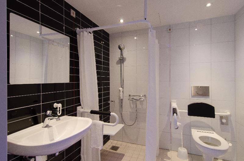 Premier Inn Dusseldorf City Centre galeri fotoğrafı