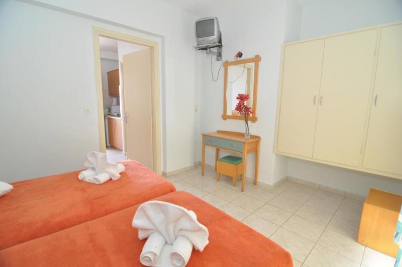 Erato Studios & Apartments fotoğrafı