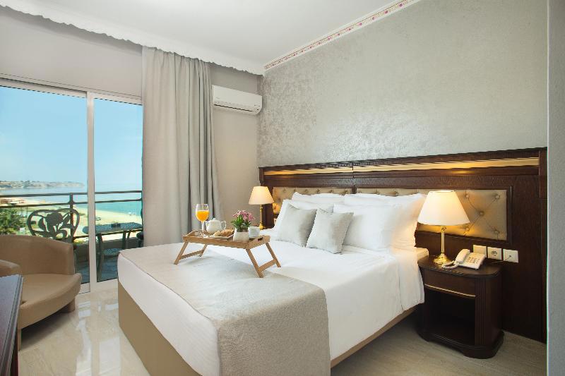Santa Beach Hotel fotoğrafı