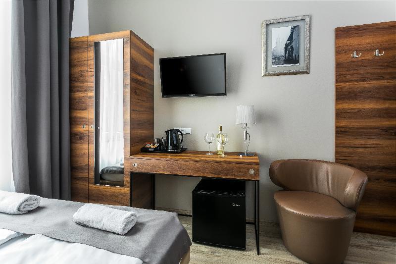 G12 Aparthotel