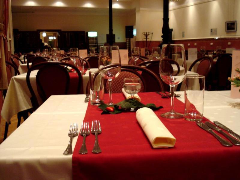 Hotel Center