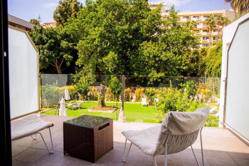 Bluesea Dimona Suites