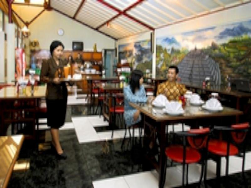 Hotel Merdeka Madiun