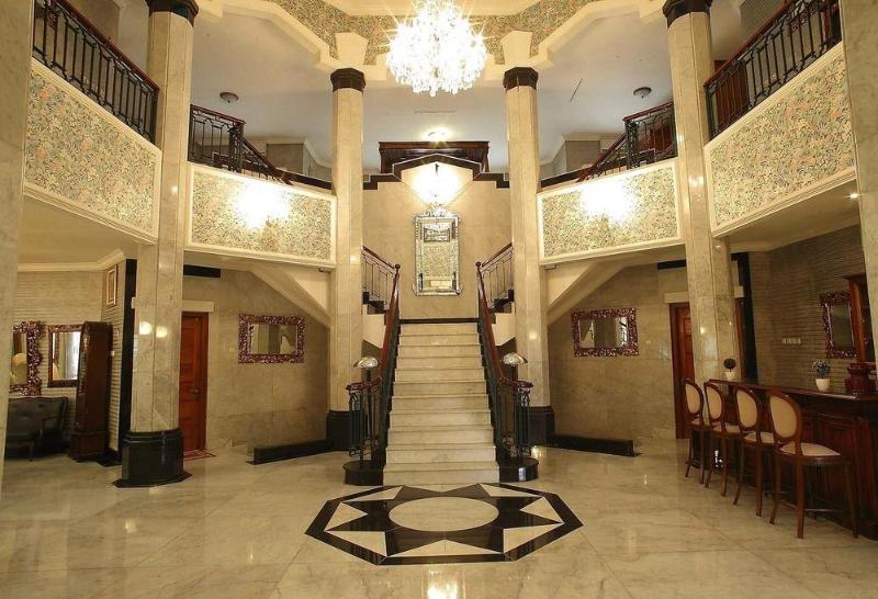 Arimbi Pejaten Suites
