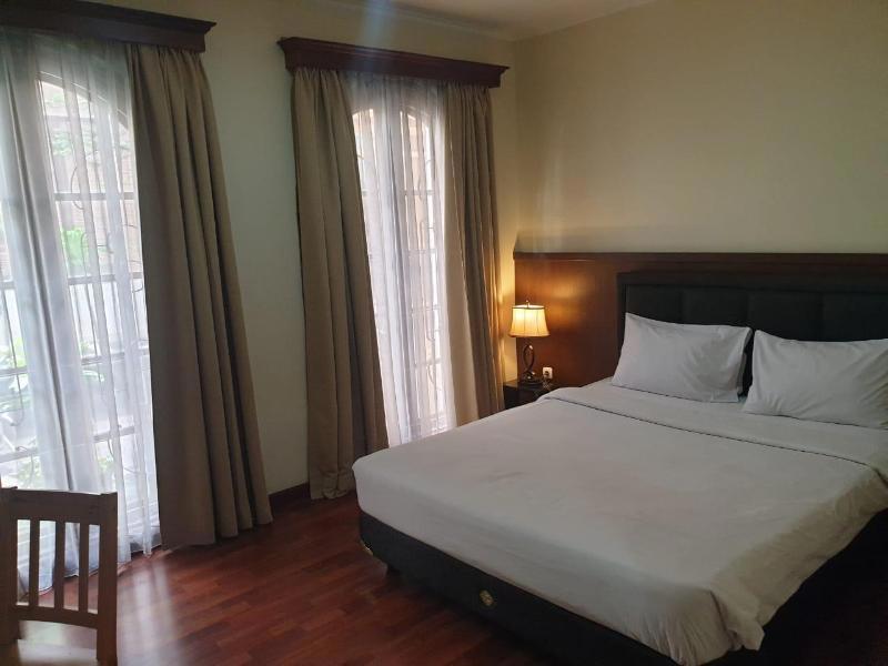 Arimbi Pejaten Suites