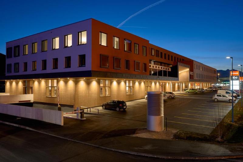 Hwest Hotel Hall