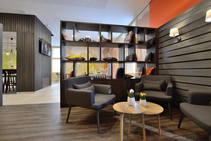 Hwest Hotel Hall