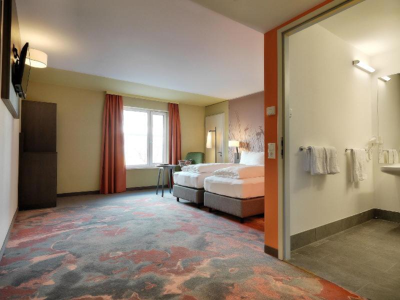 Hwest Hotel Hall