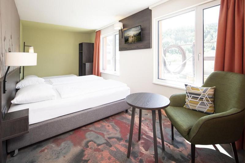 Hwest Hotel Hall