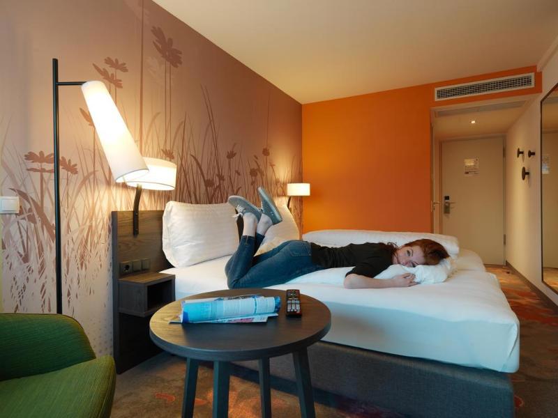 Hwest Hotel Hall