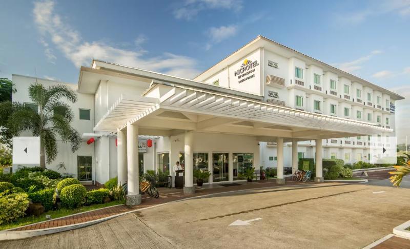 Microtel By Wyndham South Forbes Near Nuvali