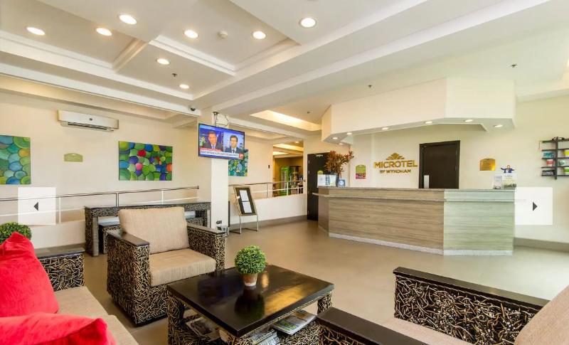 Microtel By Wyndham South Forbes Near Nuvali