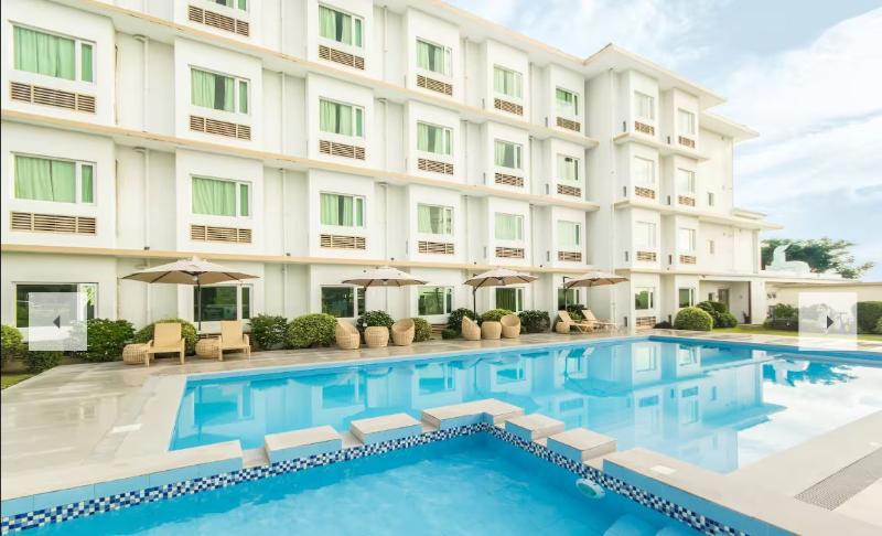 Microtel By Wyndham South Forbes Near Nuvali
