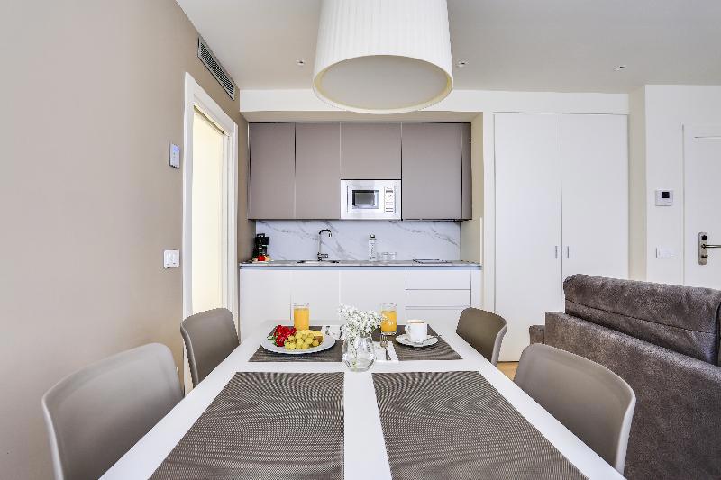 Sercotel Logrono Suites