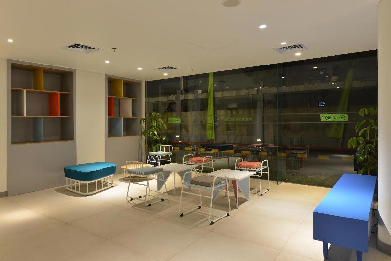 Pop! Hotel Solo