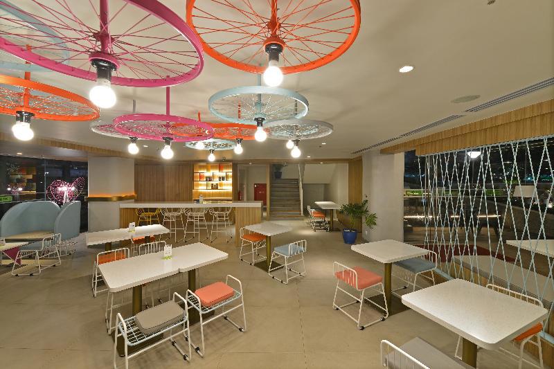 Pop! Hotel Solo