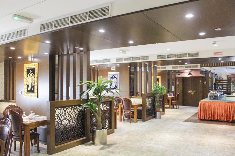 Clifton International Hotel