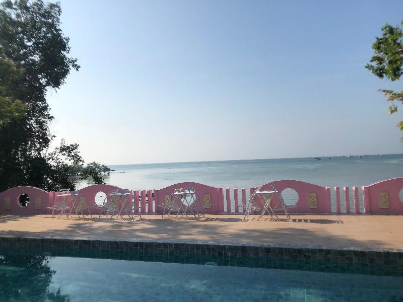 Chom By The Sea