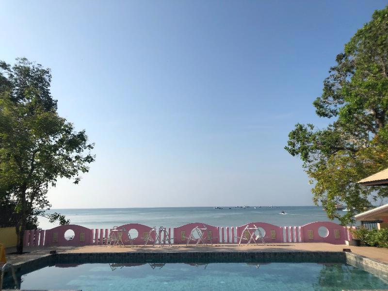 Chom By The Sea