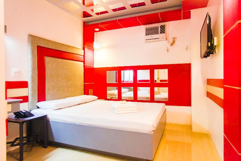 Hotel 99 Monumento Caloocan