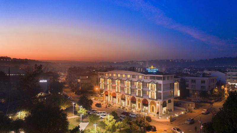 The Sansa Hotel & Spa