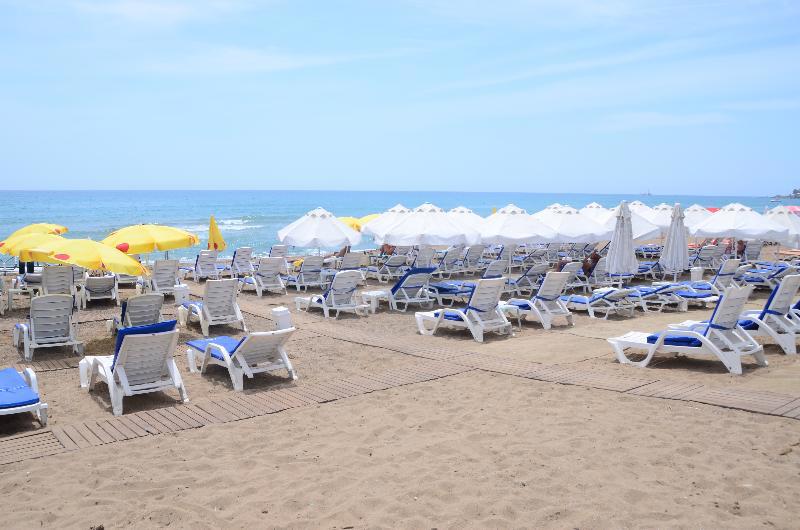 The Sansa Hotel & Spa