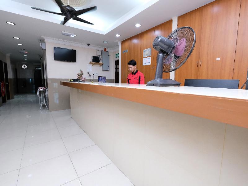 Super Oyo 707 Ayuni Hotel